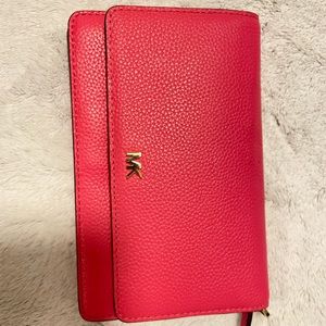 Michael kors clutch wallet